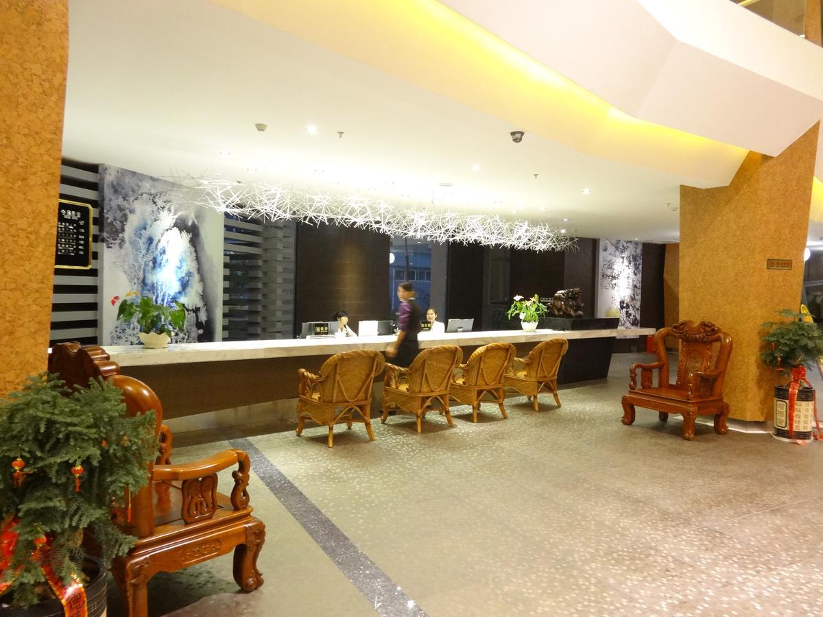 Xilaifeng Hotel Наньнин Экстерьер фото