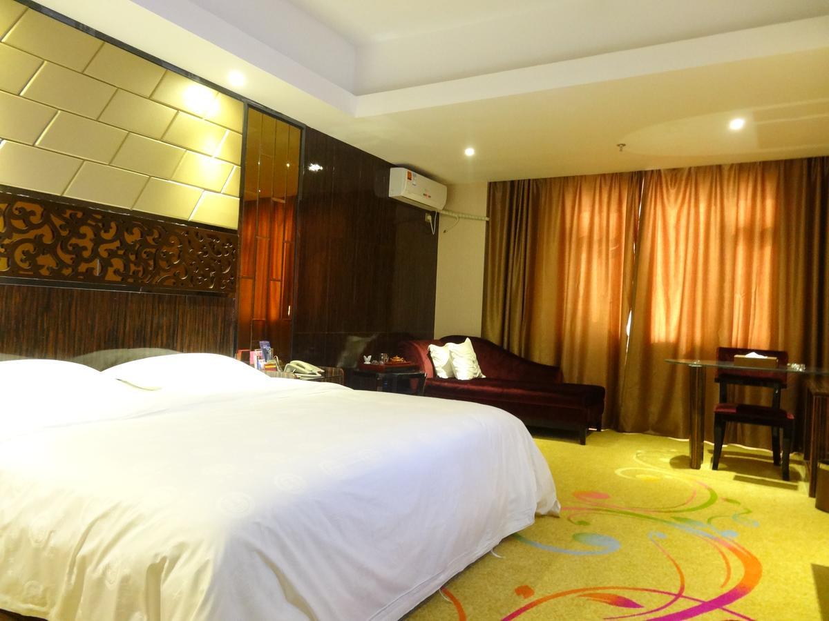 Xilaifeng Hotel Наньнин Экстерьер фото